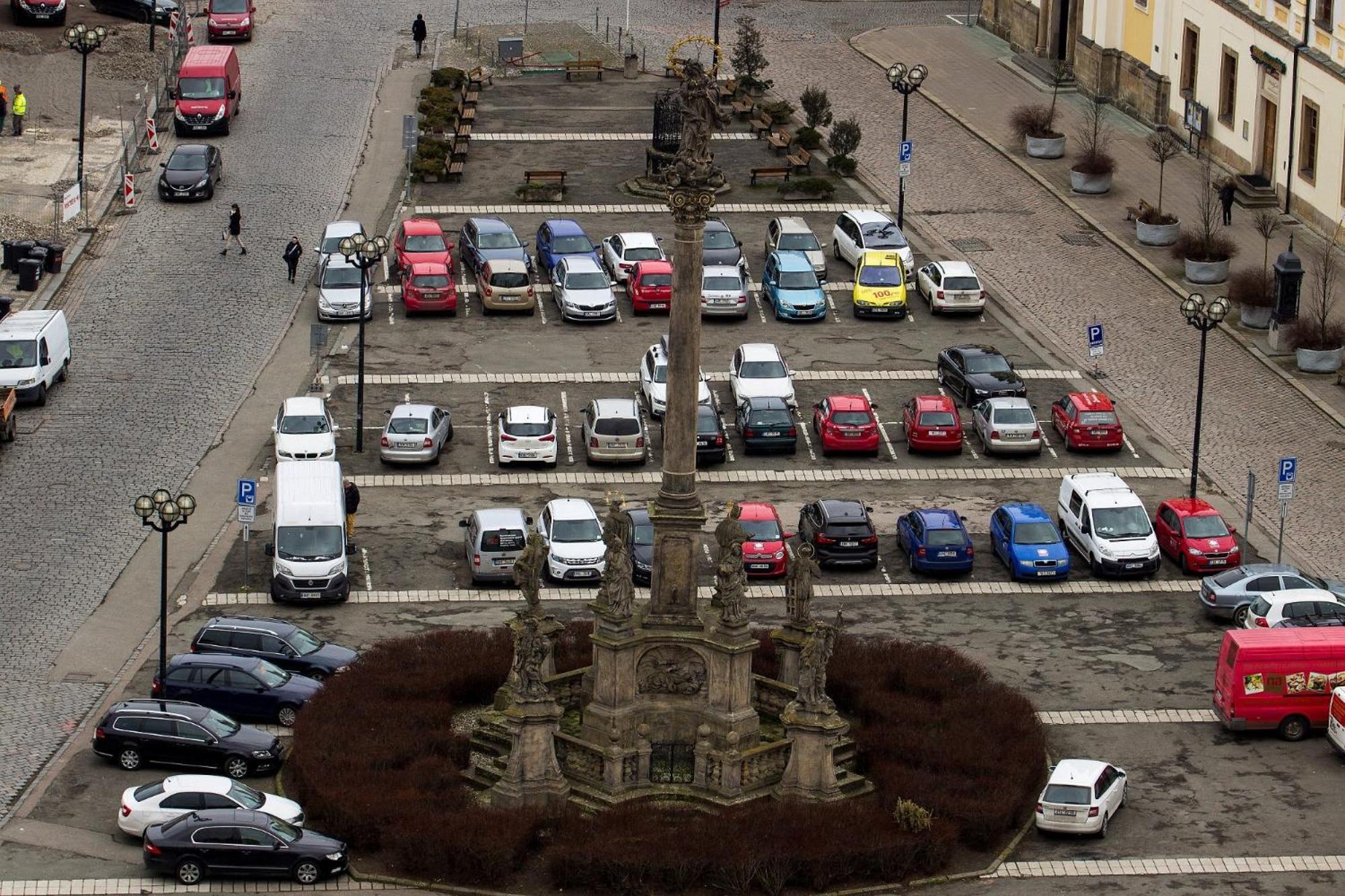 Prostorny Byt V Centru 3 Kk 80 M2 Hradec Králové Zewnętrze zdjęcie