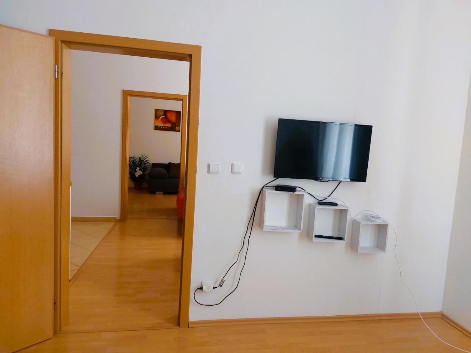 Prostorny Byt V Centru 3 Kk 80 M2 Hradec Králové Zewnętrze zdjęcie