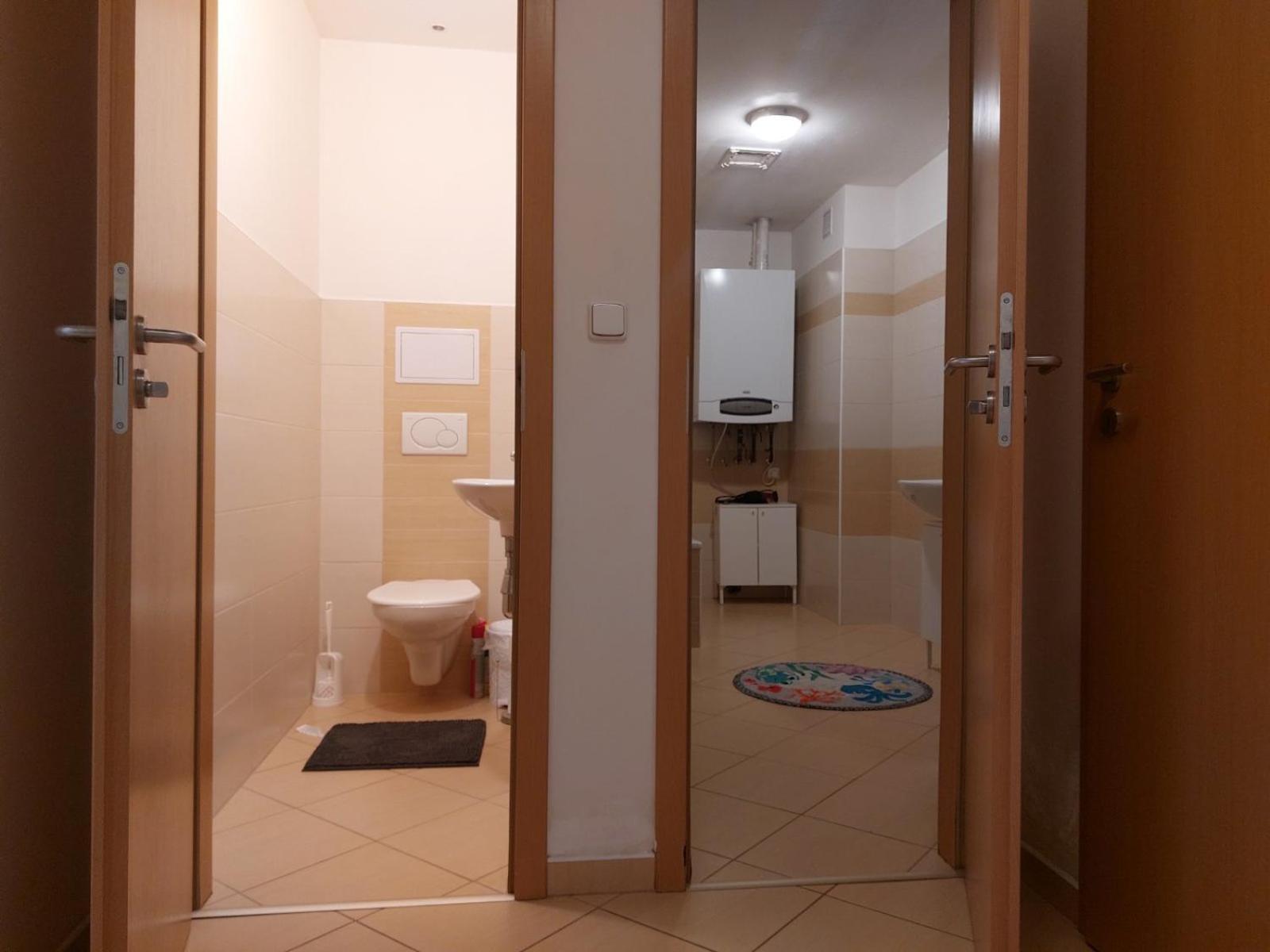 Prostorny Byt V Centru 3 Kk 80 M2 Hradec Králové Zewnętrze zdjęcie